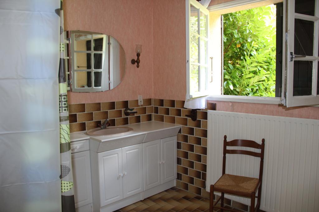 Holiday Home Maison De La Litiere Pugny-Chatenod ห้อง รูปภาพ